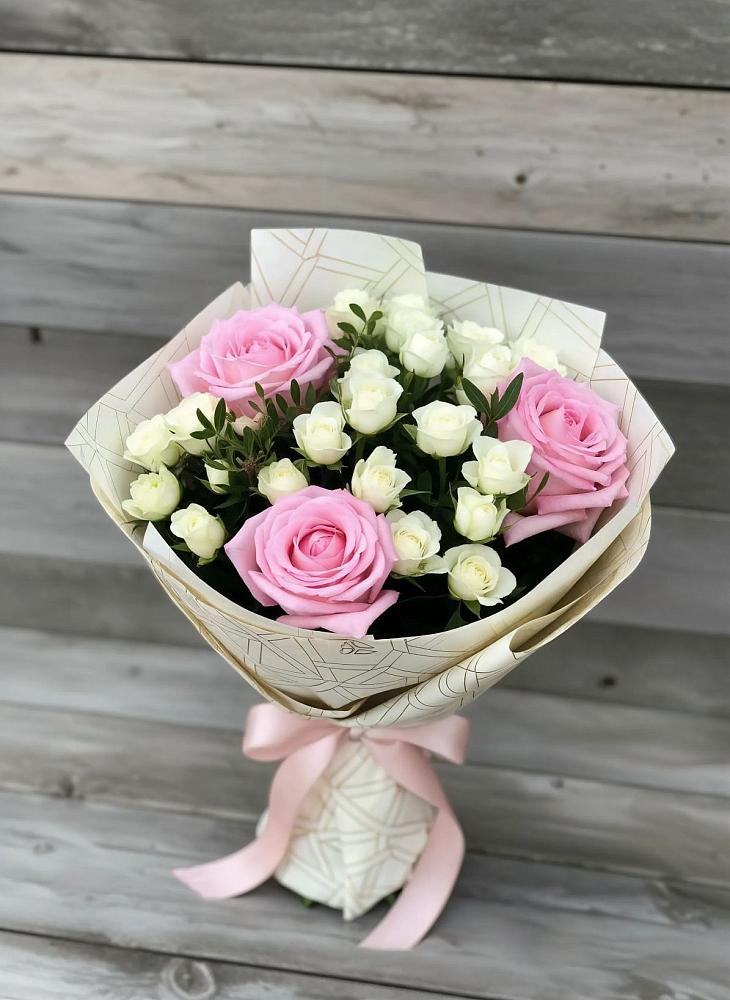 Букет цветов из: Розы в Орлове Кировская область