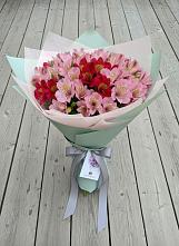 Букет цветов из:  Альстромерии в Орлове Кировская область