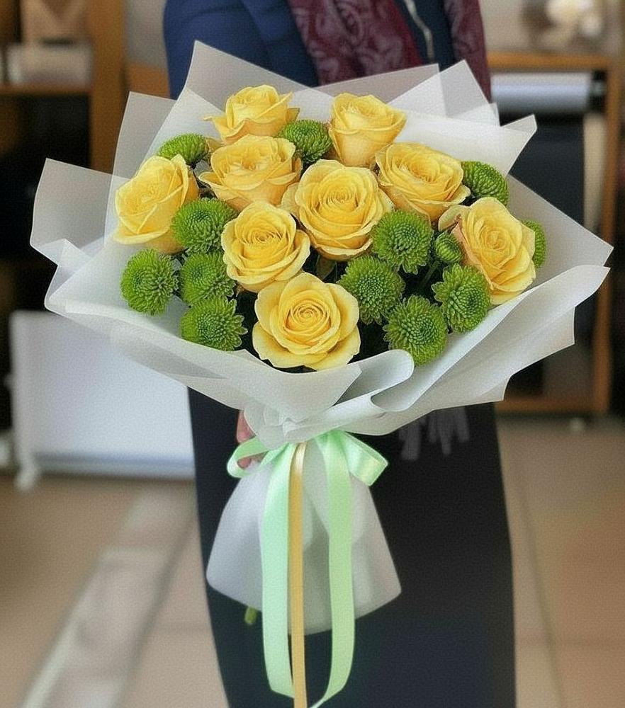 Букет цветов из: Хризантемы и Розы в Орлове Кировская область