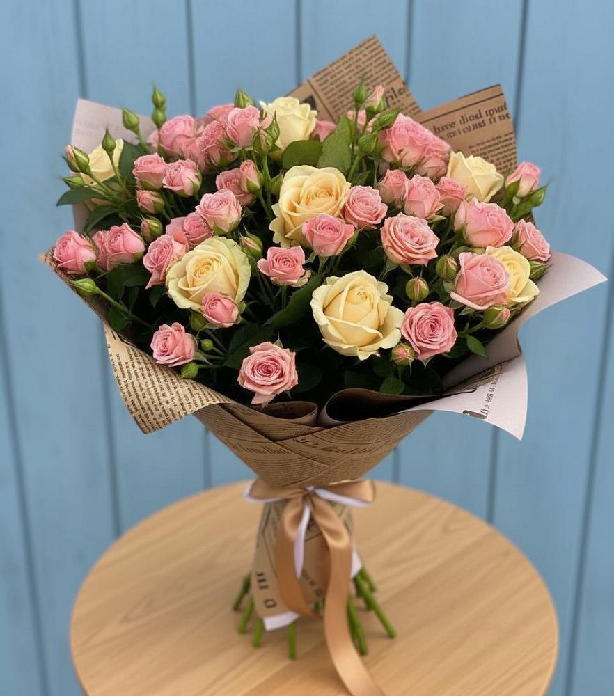 Букет цветов из: Розы в Орлове Кировская область