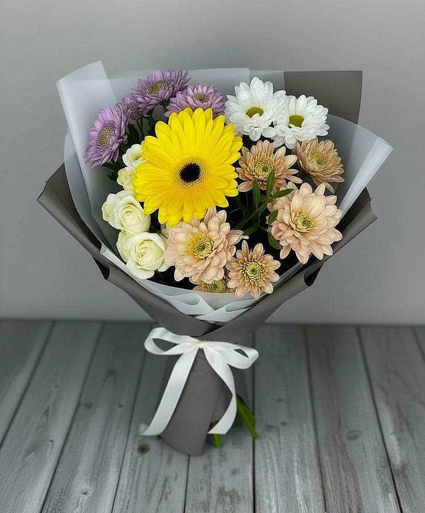 Букет цветов из: Розы, Герберы и Хризантемы в Орлове Кировская область