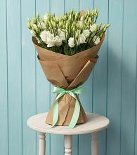 Букет цветов из:  Лизиантусы в Орлове Кировская область