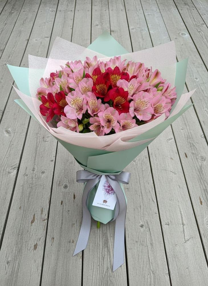 Букет цветов из: Альстромерии в Орлове Кировская область