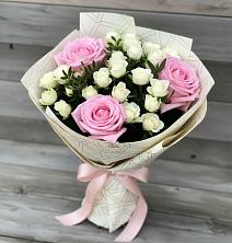 Букет цветов из:  Розы в Орлове Кировская область
