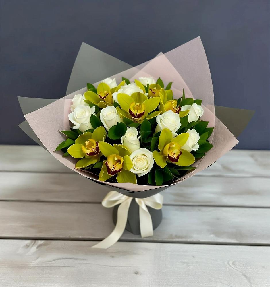 Букет цветов из: Орхидеи и Розы в Орлове Кировская область