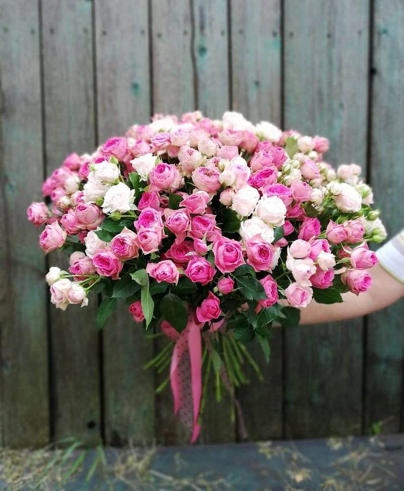 Букет Розовые кустовые розы Натали и Лав Лидия в Орлове Кировская область