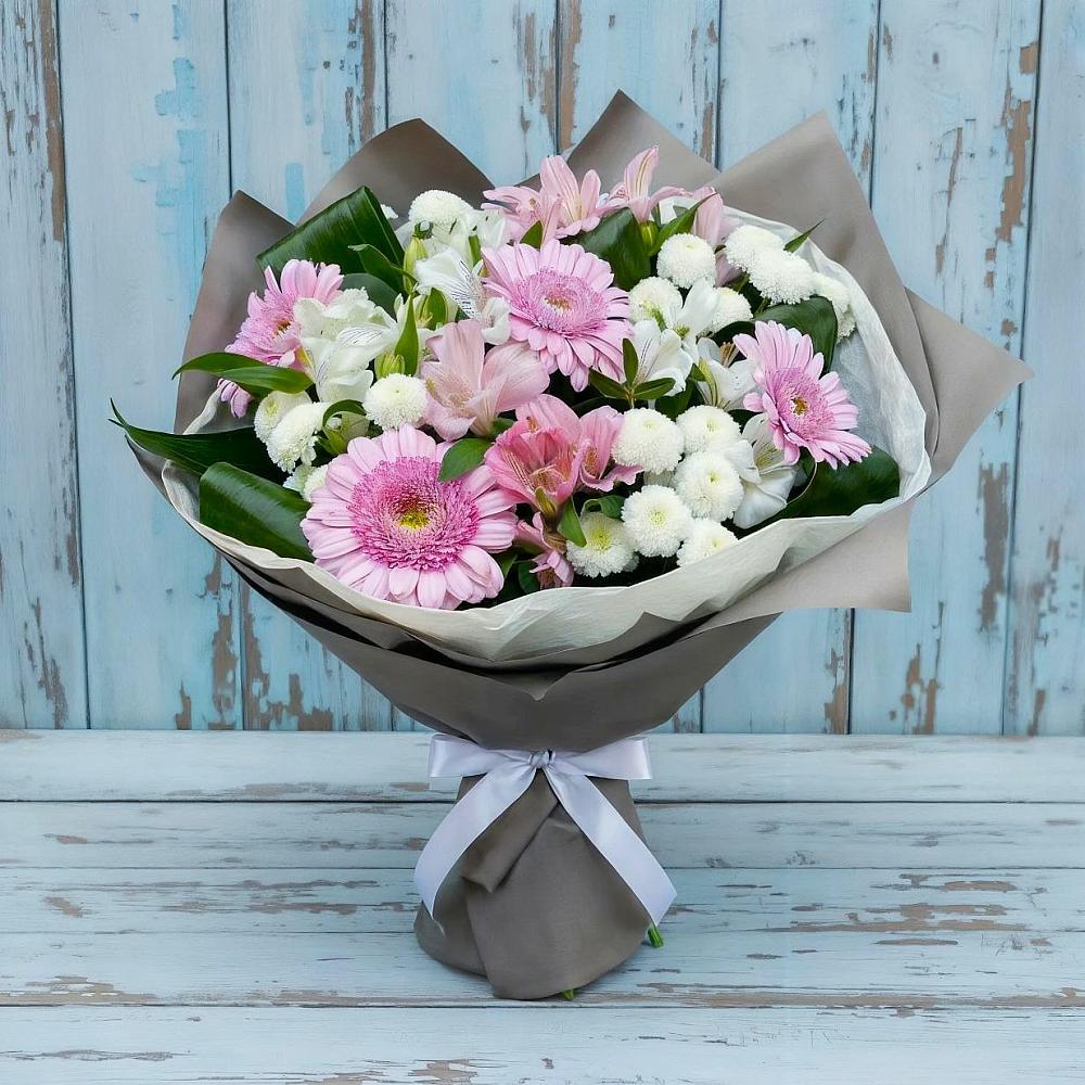 Букет цветов из: Герберы, Альстромерии и Хризантемы в Орлове Кировская область