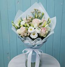 Букет цветов из:  Розы и Лизиантусы в Орлове Кировская область
