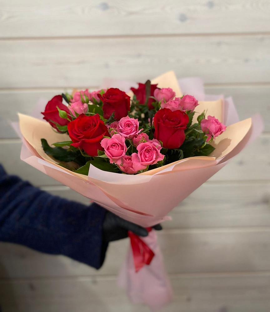 Букет цветов из: Розы в Орлове Кировская область