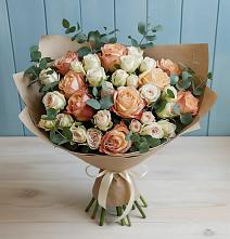 Букет цветов из:  Альстромерии и Розы в Орлове Кировская область
